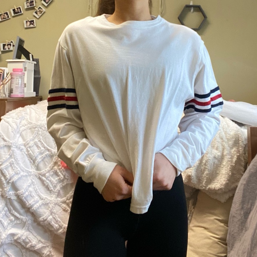 White long sleeve t-shirt